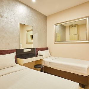 Standard Twin Room No Window